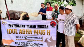 Once Mekel Turun Langsung Salurkan Kurban, Ini Lokasinya di Jakarta