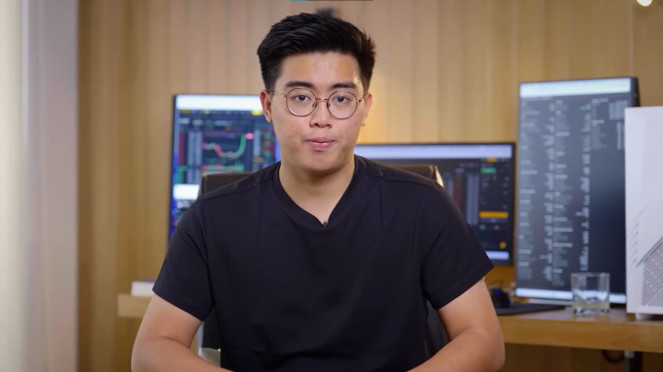 Investor muda Timothy Ronald.