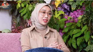 Terharu Lihat Perjuangan Ressa Rizky, Reza Gladys Kasih Hadiah Umrah