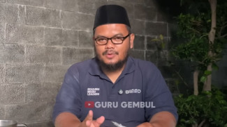 Guru Gembul Ramal Menkeu Purbaya Bakal Digulingkan Tahun Depan  Terlalu Pro Rakyat!