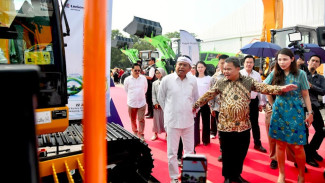 Groundbreaking Pabrik Alat Berat Elektrik Pertama di Indonesia, KDM Harap Akselerasi Perputaran Roda Ekonomi
