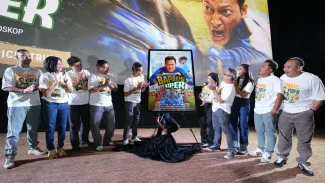 Trailer Bapakmu Kiper Rilis, Kisah Ayah dan Anak Berdamai Lewat Sepak Bola Tarkam